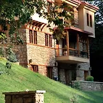 Roes Aparthotel 4*