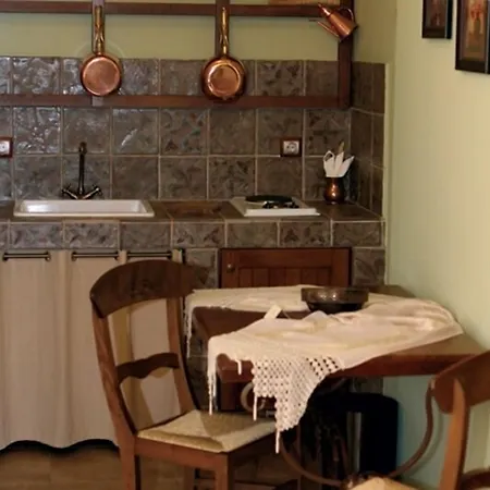 Hotel apartamentowy Roes
