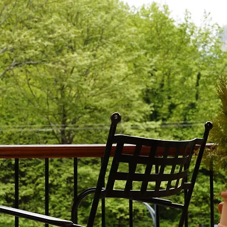 Hotel apartamentowy Roes 4*