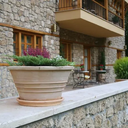 Roes Káto Loutrákion