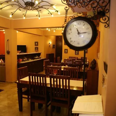 鱼子套房酒店 4* Káto Loutrákion