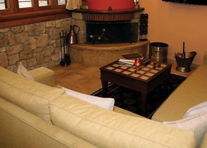 Roes Káto Loutrákion