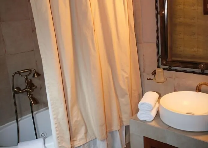 Roes 4* Káto Loutrákion