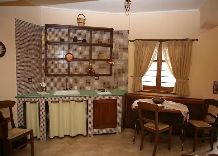 Roes Ξενοδοχείο με διαμερίσματα Káto Loutrákion